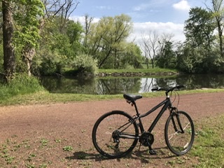 Cannondale Adventure 3 on the D&R Canal State Park Trail