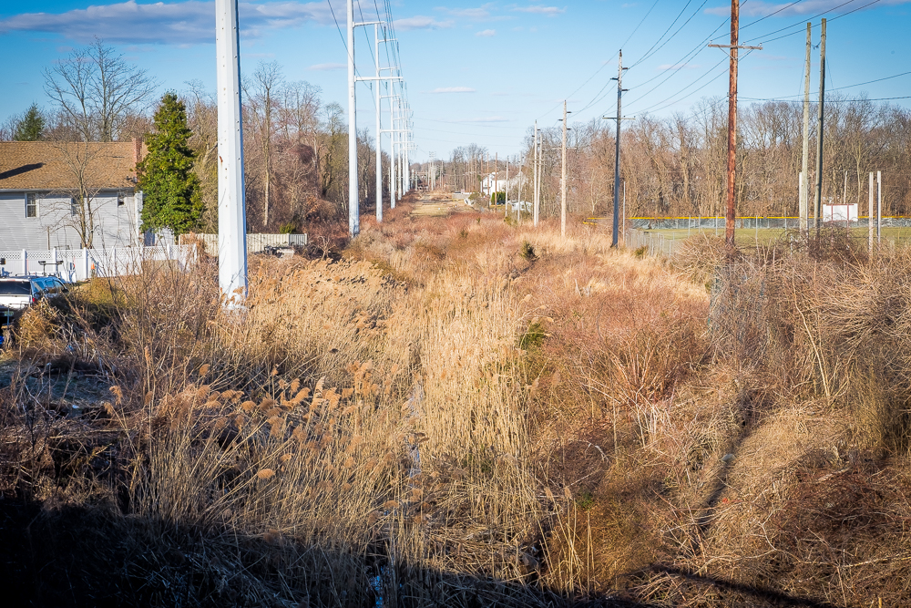 CRRNJ right of way looking north from Atlantic Avenue